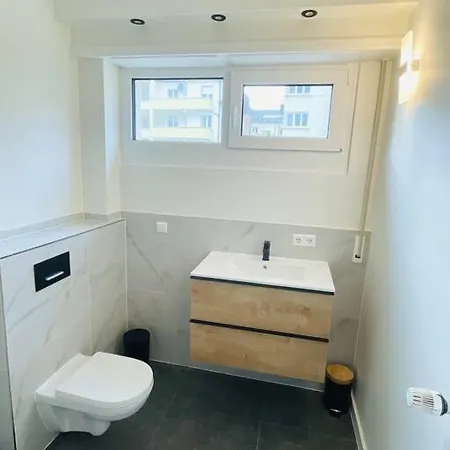 Large 3 Bedrooms In Center With Terrace&parking-bon1 卢森堡