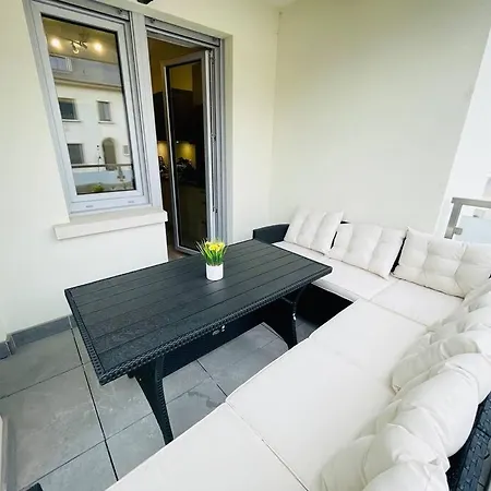 Apartment Large 3 Bedrooms In Center With Terrace&parking-bon1 *